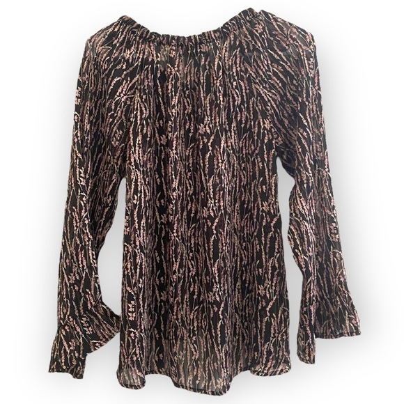 🍄Vici Sheer Blouse - Picture 3 of 3